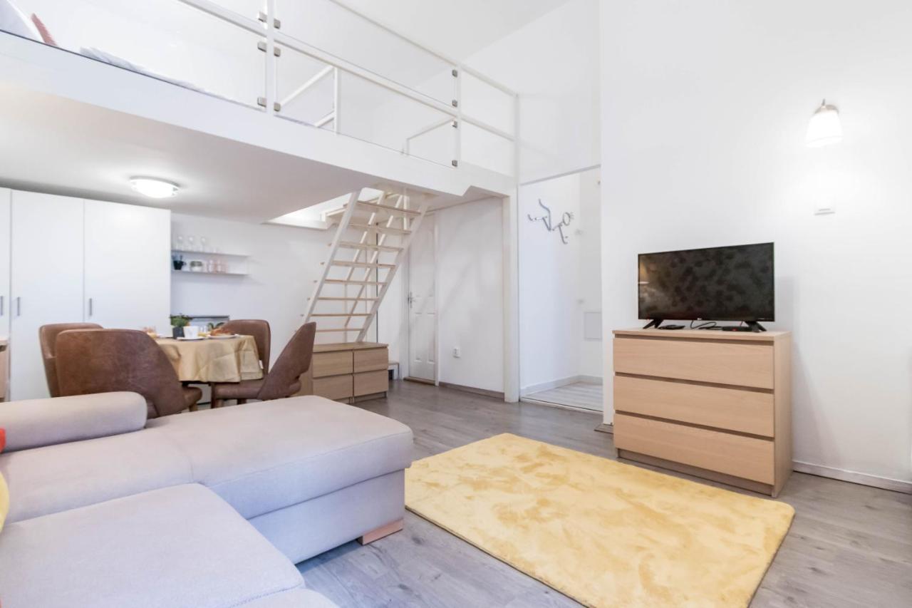 Leda'S Apartment Next To The Danube And Fashion Street Budapest Exterior foto